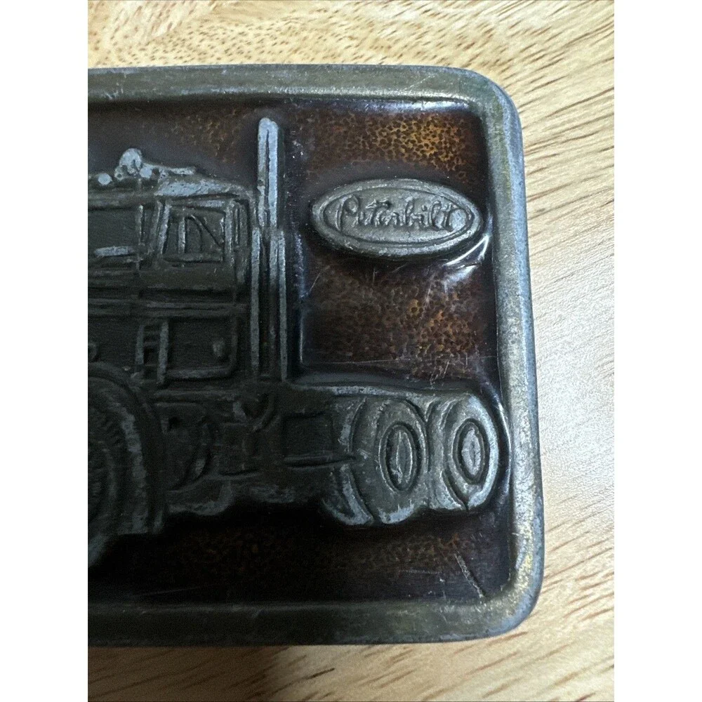 Vintage Peterbilt Truck Belt Buckle – Metal Enamel Semi Truck Design
